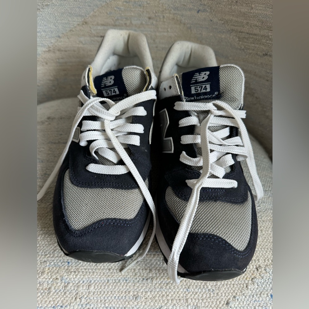 New Balance size 10 sneakers. Never worn